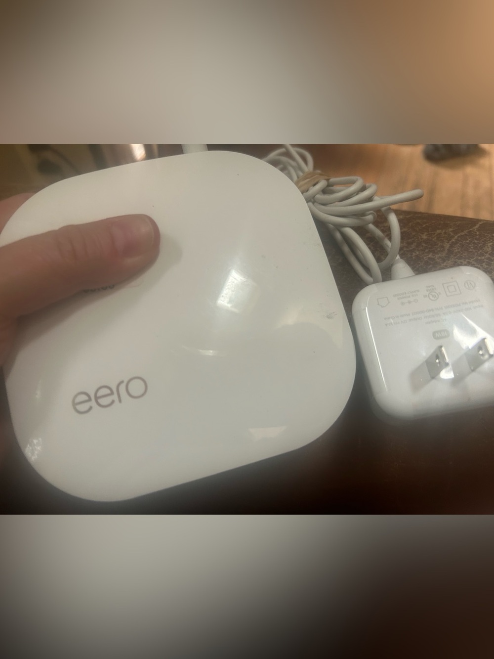 Eero AC Dual-Band Mesh Wi-Fi 5 Router (J010001) White + Power Cord